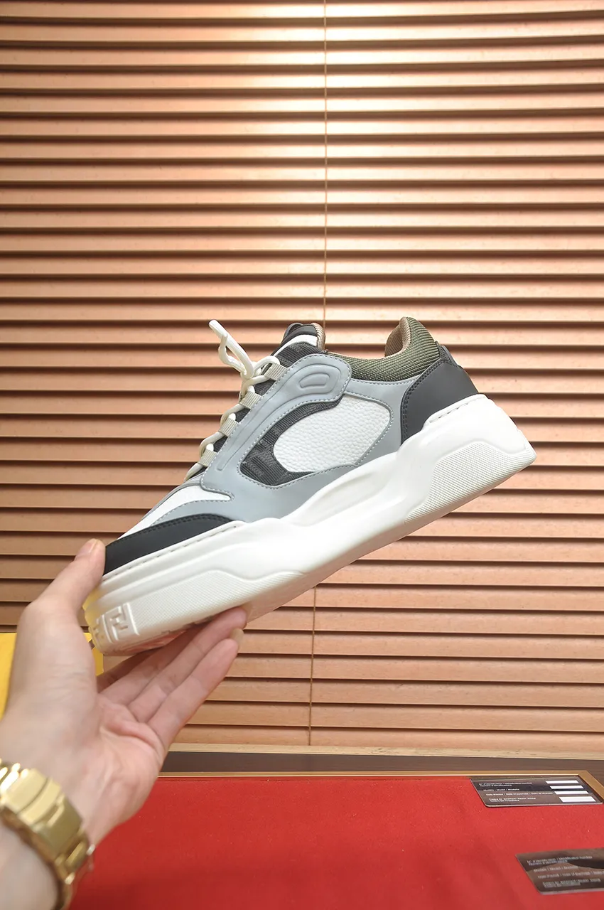 Men's shoes 💰600💶 [Fendi] The latest casual sports shoes 🔥 Many 💑 stars have the same style FD match. The original version is a one-to-one replica. Designer Kim Jones's first fendi match and Donkey brand Trainer basketball sneakers. Material: Original silk mesh. Lining: Breathable mesh. Packaging: Original 1:1 matching high-end packaging. Size: 38-45 (45 is custom-made and cannot be returned or exchanged)